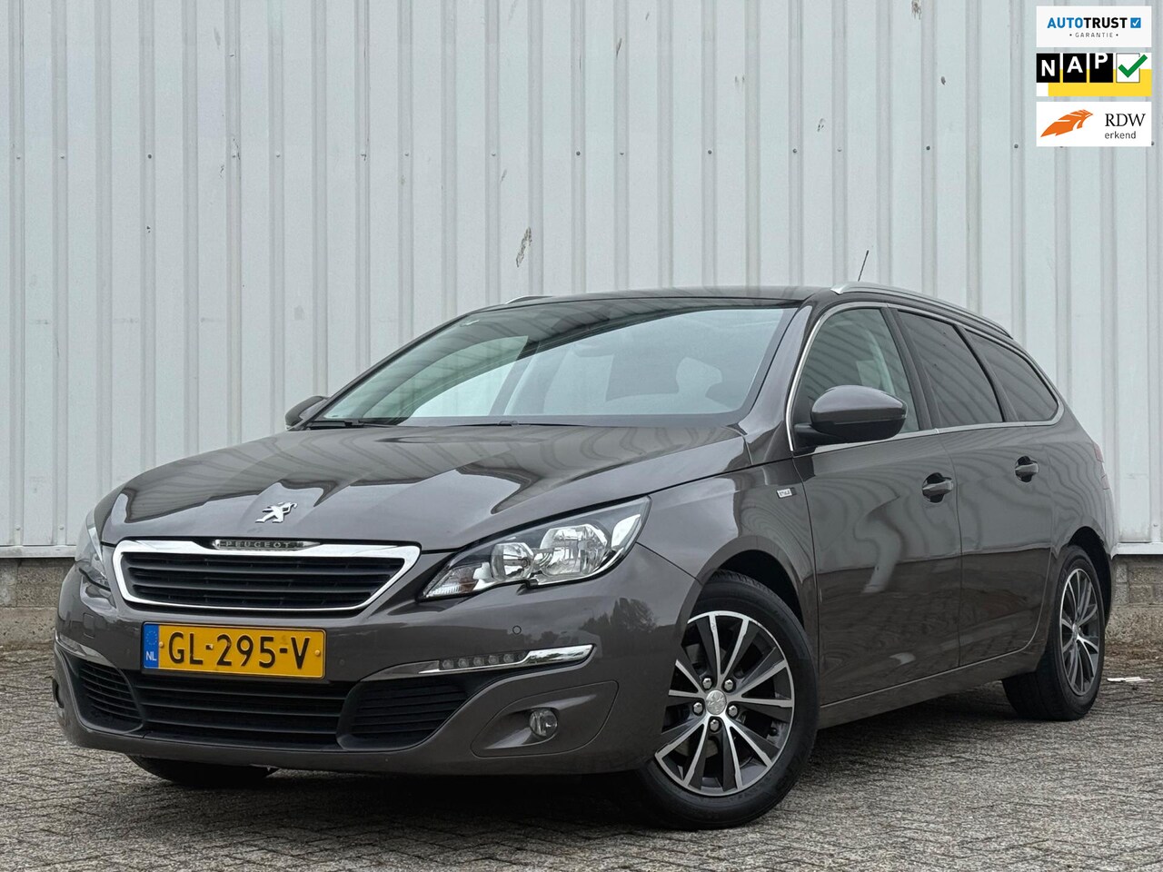 Peugeot 308 SW - 1.2 PureTech Style 1e Eigenaar,D-RiemVervangen,Climate,Navi,Pano,Cruise,N.A.P!Apk tot 02-1 - AutoWereld.nl
