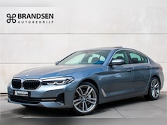 BMW 5-serie - 540i High Executive -Pano-Head up-Trekhaak-19"-Keyless