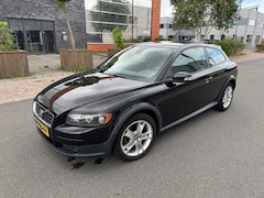 Volvo C30 - 1.8 Momentum Met nieuwe APK