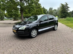 Ford Focus - 1.6-16V Trend