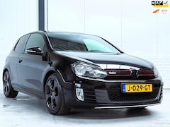 Volkswagen Golf - 2.0 GTI