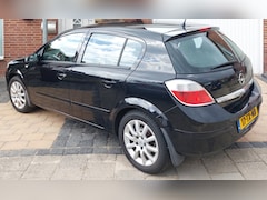 Opel Astra - 1.6 Edition