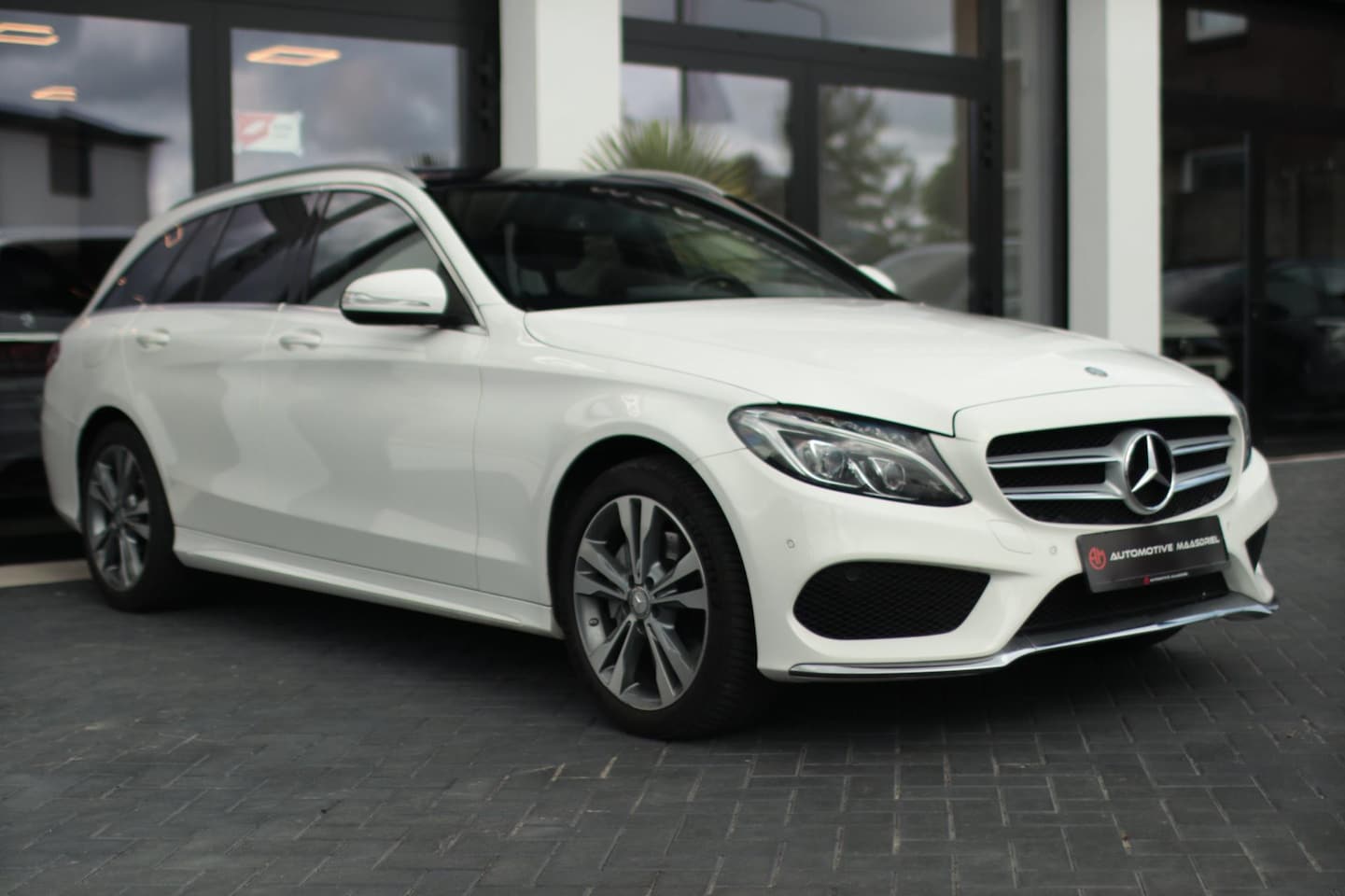 Mercedes-Benz C-klasse Estate - 220 CDI BlueEFFICIENCY Avantgarde|Pano|Navi|Xenon|Euro6 - AutoWereld.nl
