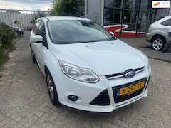 Ford Focus Wagon - 1.0 EcoBoost Edition Clima, parkeersensoren