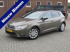 SEAT Leon - 1.0 EcoTSI 115Pk Style Connect * Panoramdak * Clima * Parkeersensoren * Lichtmetalen velge
