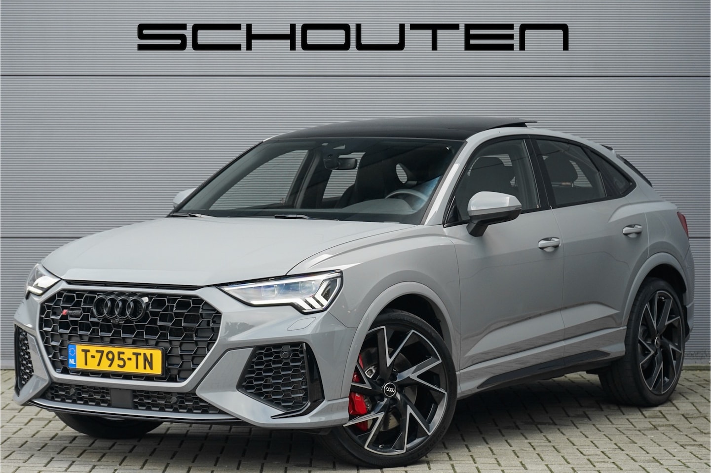 Audi Q3 Sportback - TFSI RS Pano Sonos 360° Sportuitlaat 21" - AutoWereld.nl