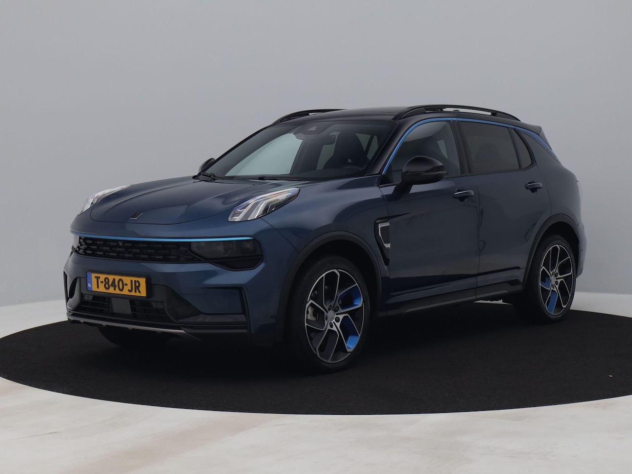 Lynk & Co 01 - 1.5 Plug-in Hybrid | 360° | ZWARTE HEMEL | NLD AUTO - AutoWereld.nl