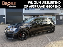 Volkswagen Golf - 2.0 TSI GTI