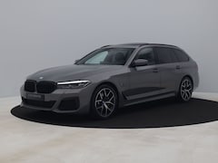 BMW 5-serie Touring - 520e Executive M-Sport | PANO | CAMERA | STOELVERW. | TREKHAAK