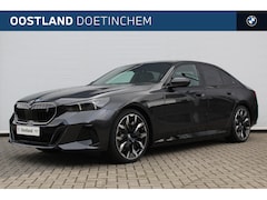BMW i5 - eDrive40 M Sport / Panoramadak / Trekhaak / Bowers & Wilkins / Adaptieve LED / Stoelventil