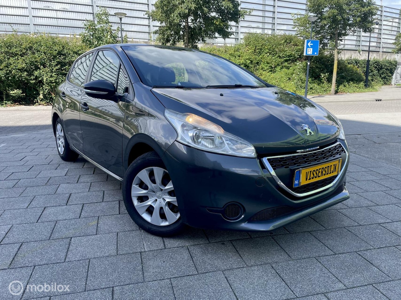 Peugeot 208 - 1.2 VTi Blue Lease Executive | Android Navi - AutoWereld.nl