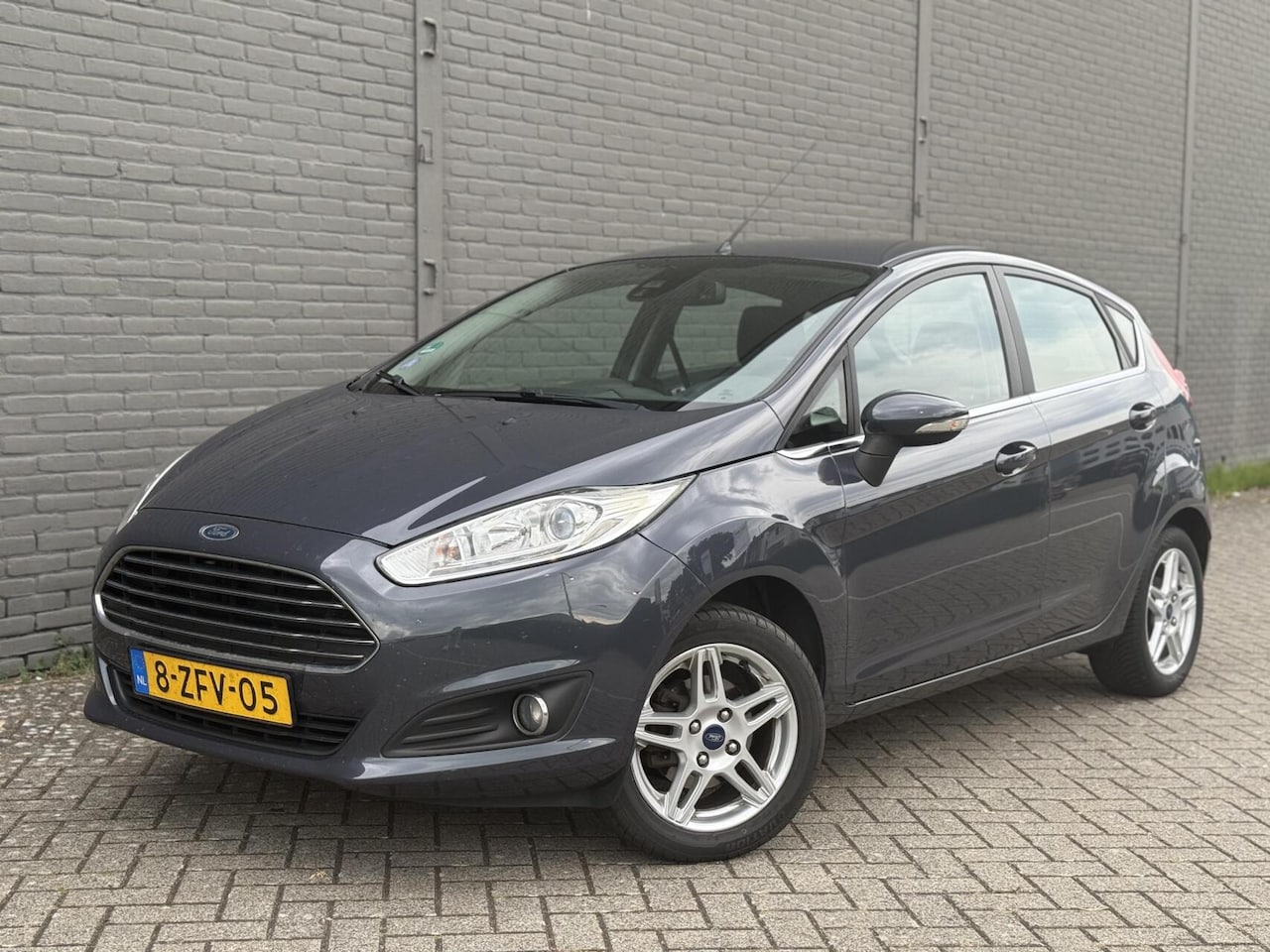 Ford Fiesta - 1.0 Titanium AIRCO 2XSLEUTEL ELEKPAKKET - AutoWereld.nl