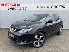 Nissan Qashqai - 1.6 DIG-T N-Connecta + Design Pack, 1.500 kg trekgewicht, Panoramadak, PDC v+a, 360 Camera