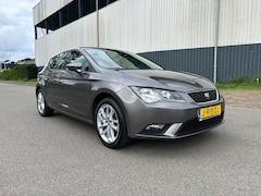 SEAT Leon - 1.2 TSI Style Stoelverwarming/Bluetooth/Cruise/Clima