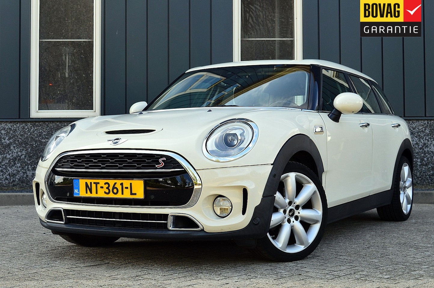 MINI Clubman - Mini 2.0 Cooper S Chili Serious Business Rijklaarprijs-Garantie Navigatie Led Sport Interi - AutoWereld.nl