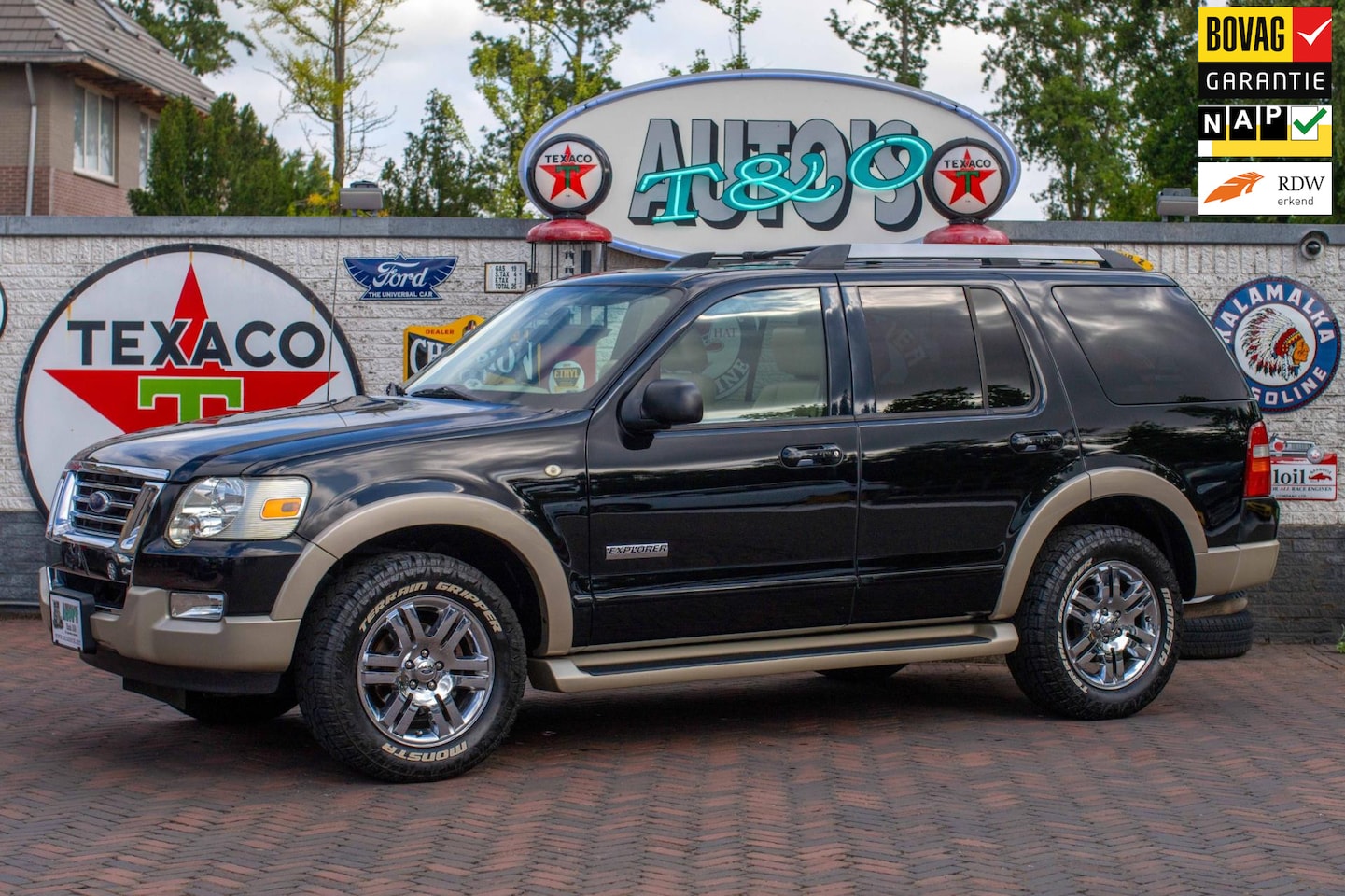 Ford Explorer - USA 4.6-V8 Eddy Bauer 6-pers. Als Nieuw! - AutoWereld.nl