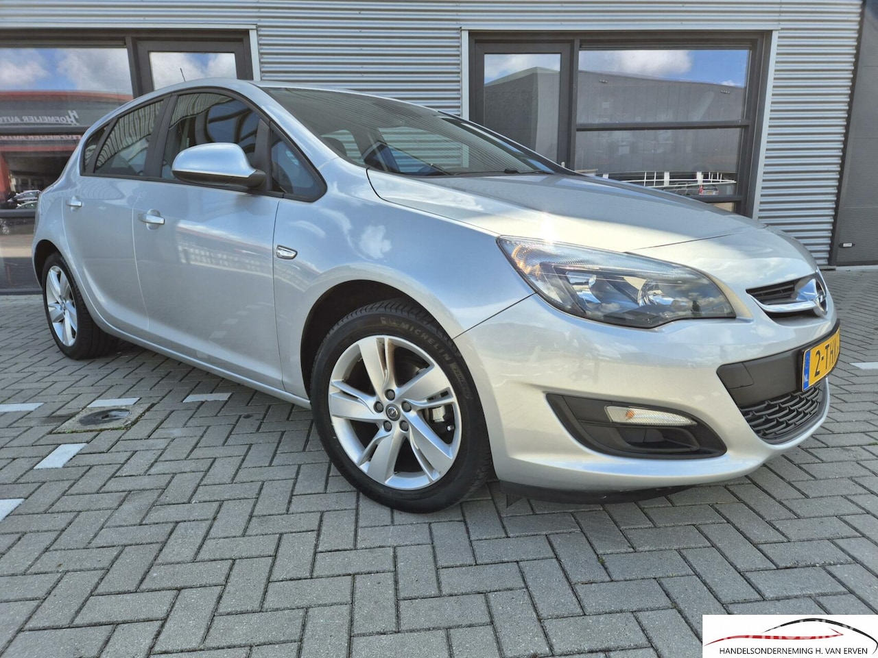 Opel Astra - 1.4 Turbo Berlin 17" 88000KM NAP! - AutoWereld.nl