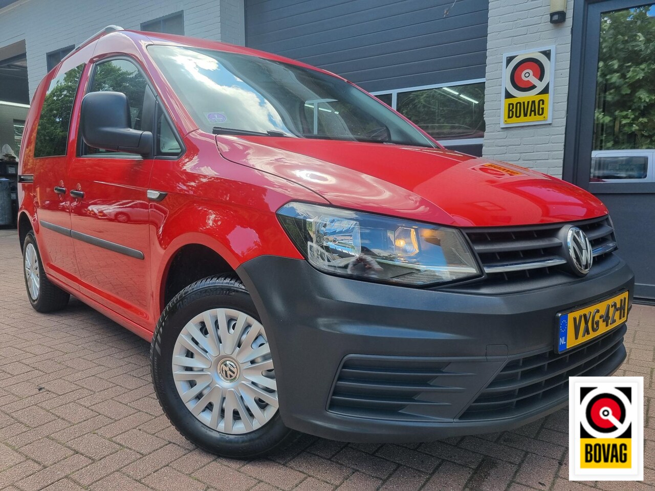 Volkswagen Caddy - 1.2 TSI L1H1 Bestel 57.000 KM. / Lederen bekleding - AutoWereld.nl