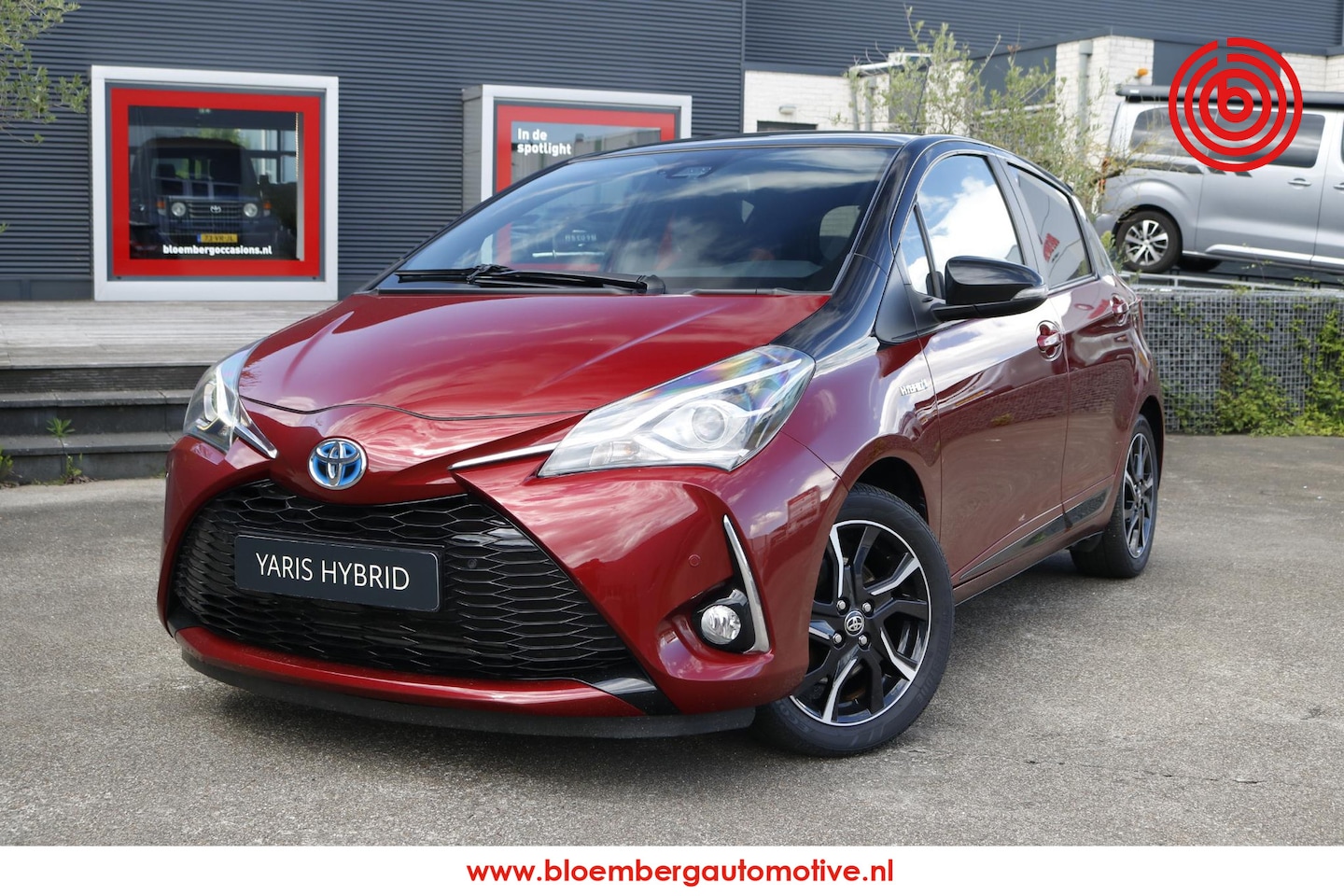 Toyota Yaris - 1.5 Hybrid Bi-Tone Plus 1.5 Hybrid Bi-Tone Plus - AutoWereld.nl