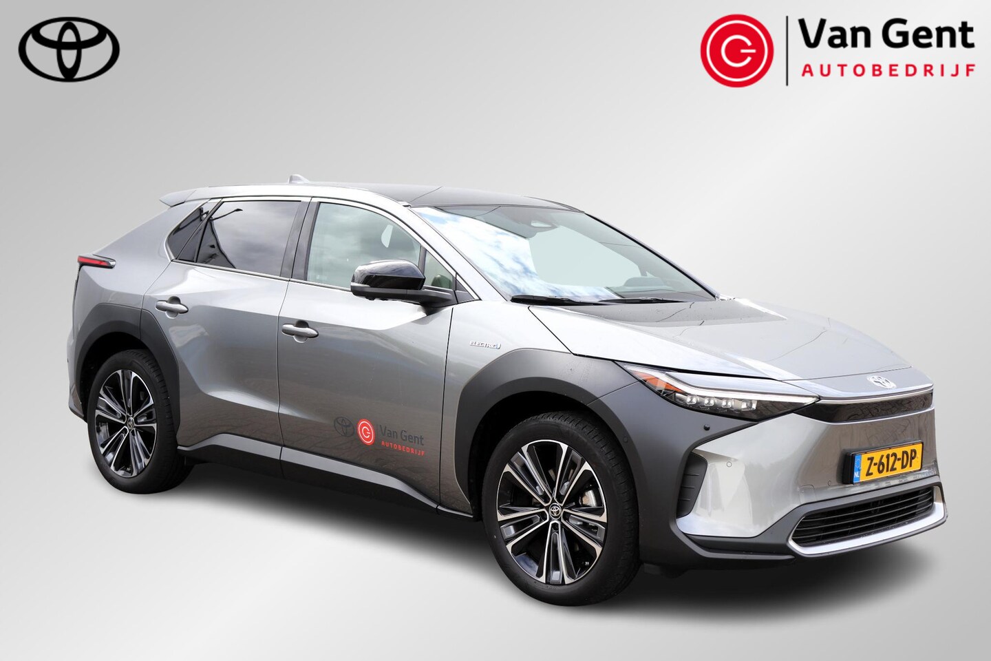 Toyota bZ4X - Premium 4WD 71 kWh 3-fase | Solar roof - AutoWereld.nl