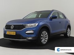 Volkswagen T-Roc - 1.5 TSI Style 150pk DSG/AUTO Camera achter | Navigatie | Adaptief cruise control | 1e eige
