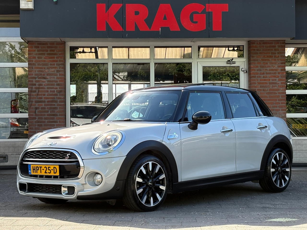 MINI Cooper S - Mini 2.0 Chili Serious Business - AutoWereld.nl