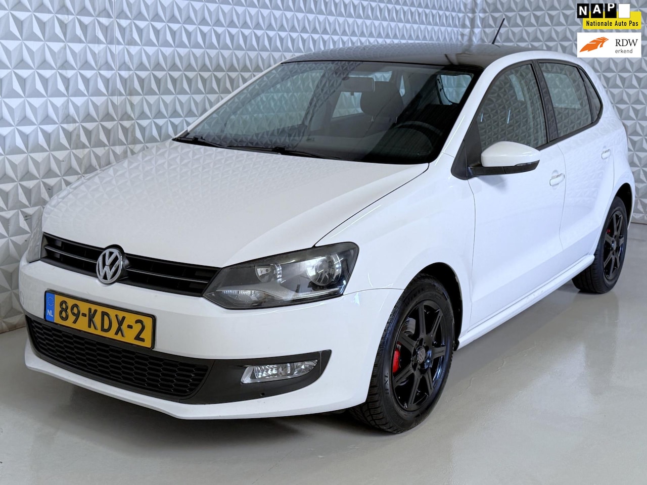 Volkswagen Polo - 1.4-16V 5drs Airco Clima Cruise Navigatie (2009) - AutoWereld.nl