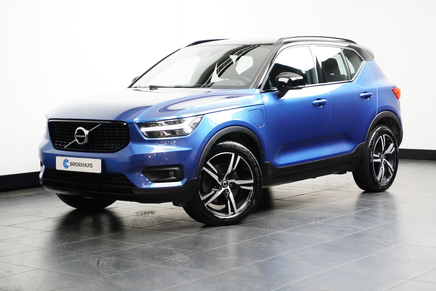 Volvo XC40 - 1.5 T5 Recharge R-Design | Harman/Kardon | Pilot Assist | Camera | BLIS | - AutoWereld.nl