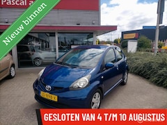 Toyota Aygo - 1.0-12V + nw koppeling apk airco