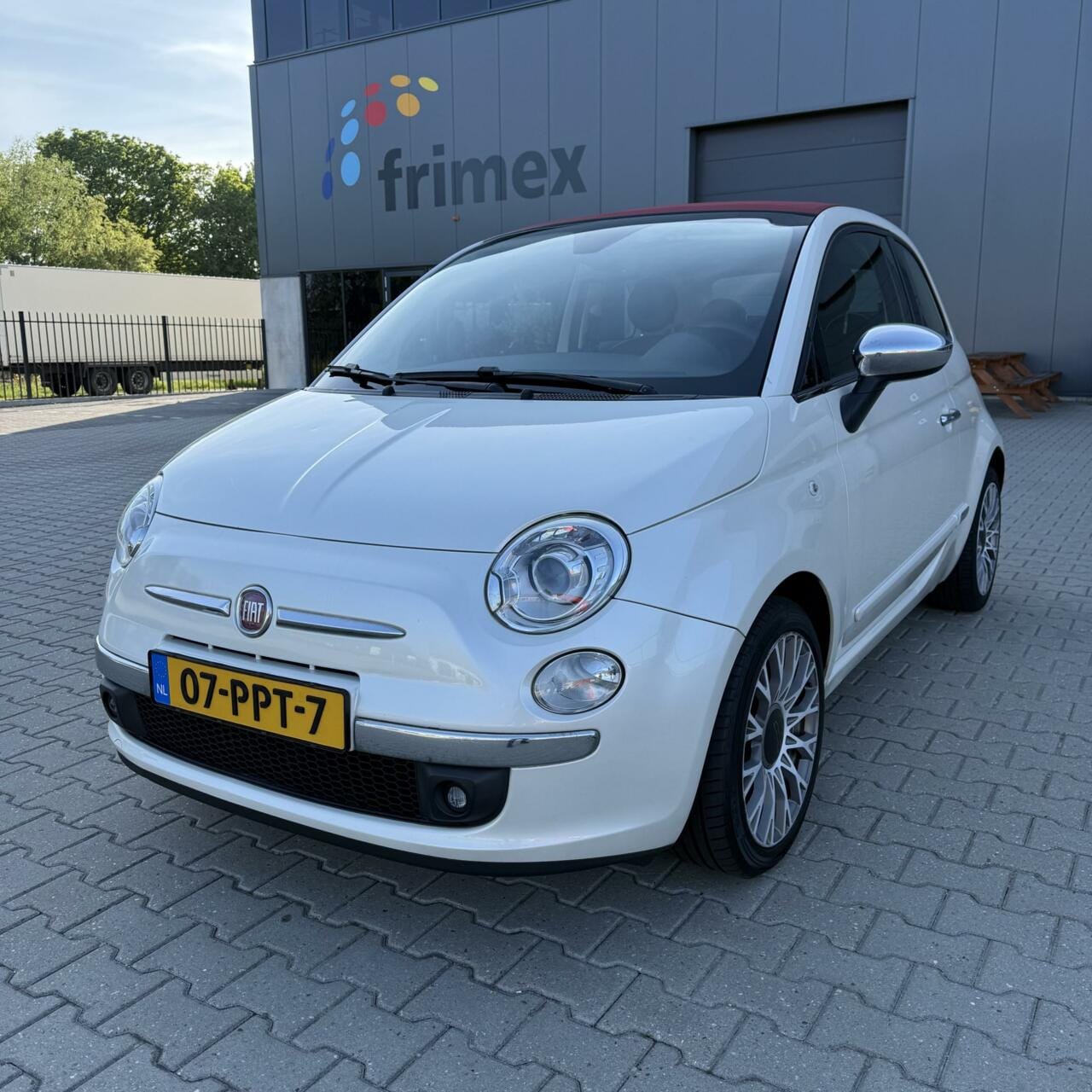 Fiat 500 - 1.2 Cabrio 2011 | Leder | Xenon | NW APK ! - AutoWereld.nl