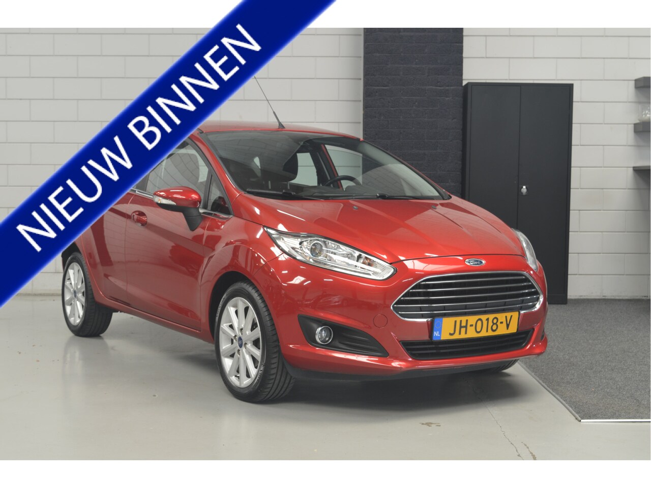 Ford Fiesta - 1.0 EcoBoost Titanium // CLIMA // PDC // NAVI // TREKHAAK // - AutoWereld.nl