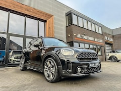 MINI Countryman - 2.0 Cooper S E ALL4 Yours 220Pk/Lounge Leer/Memory/Pano/HK/Head Up/Vol