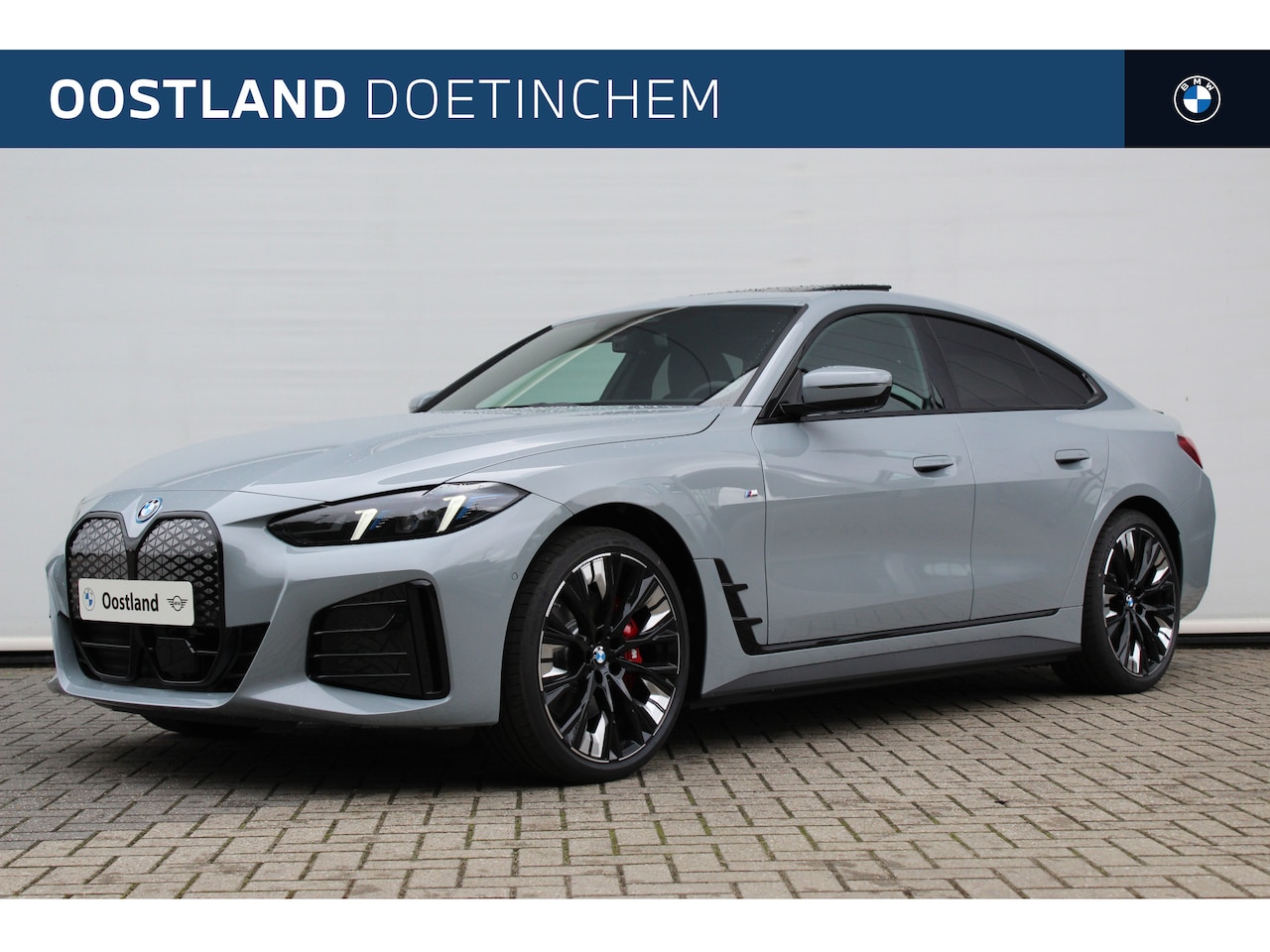BMW i4 - eDrive40 High Executive M Sport / Schuif-kanteldak / Trekhaak / Adaptieve LED / Comfort Ac - AutoWereld.nl