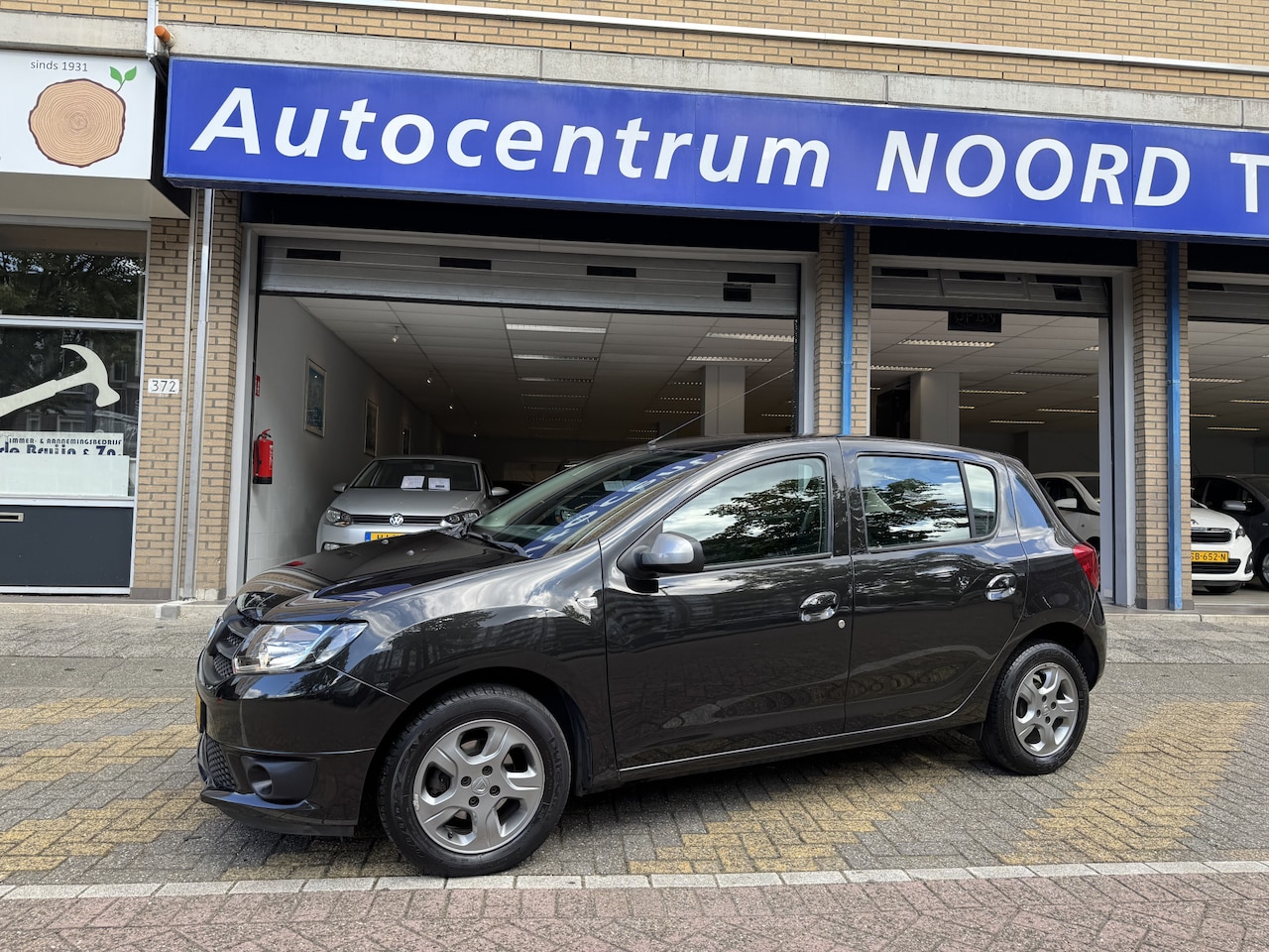 Dacia Sandero - 0.9 TCe 10th Anniversary | Airco | Cruise Control | Lichtmetalen velgen | Nap | Zeer nette - AutoWereld.nl
