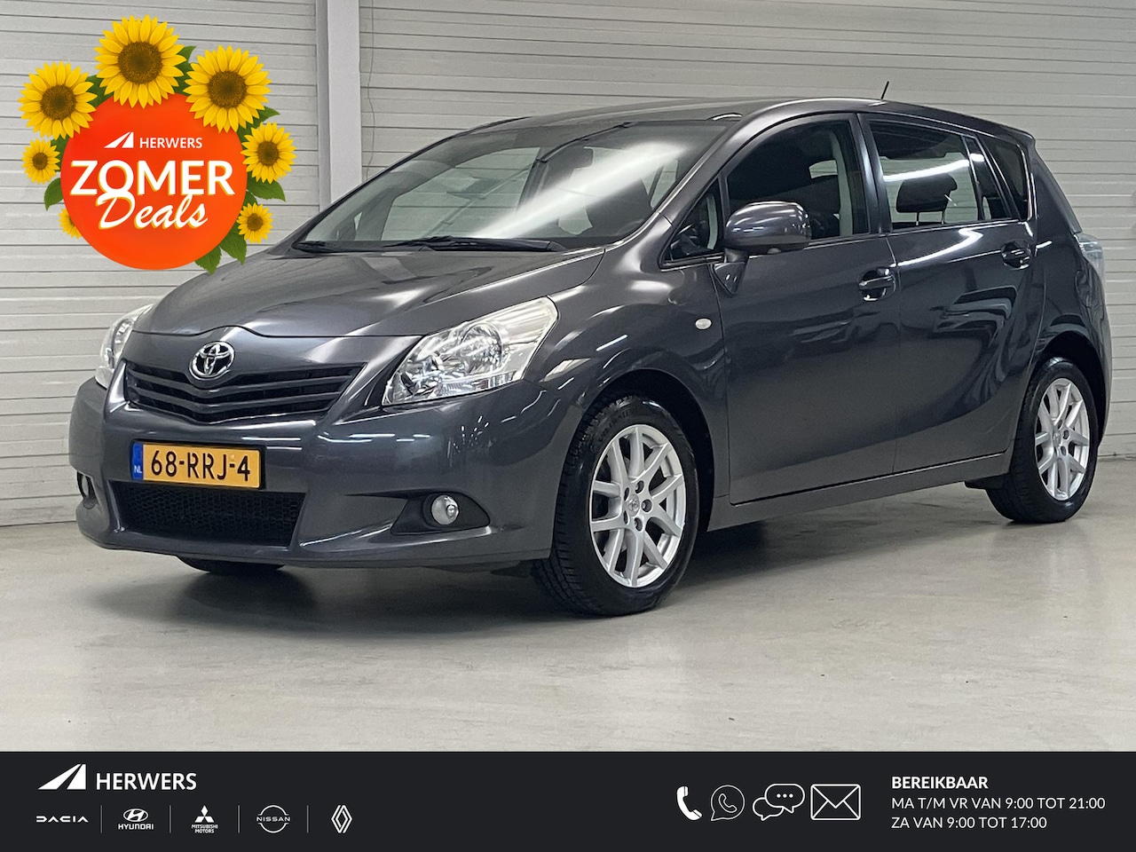 Toyota Verso - 1.8 VVT-i Business / Dealer Onderhouden / All Seasonbanden / Trekhaak 1300 KG / Panoramada - AutoWereld.nl