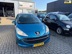 Peugeot 207 - 1.4-16V XR