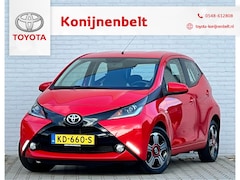 Toyota Aygo - 1.0 VVT-i X-Play 5-deurs | LM velgen | Camera | Mistlampen