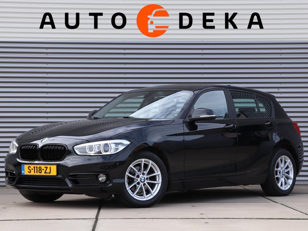 BMW 1-serie - 116i Edition Sport Line *Navigatie*Sportstoelen*Parkeersens.* - AutoWereld.nl