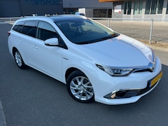 Toyota Auris Touring Sports - 1.8 Hybrid Lease Pro