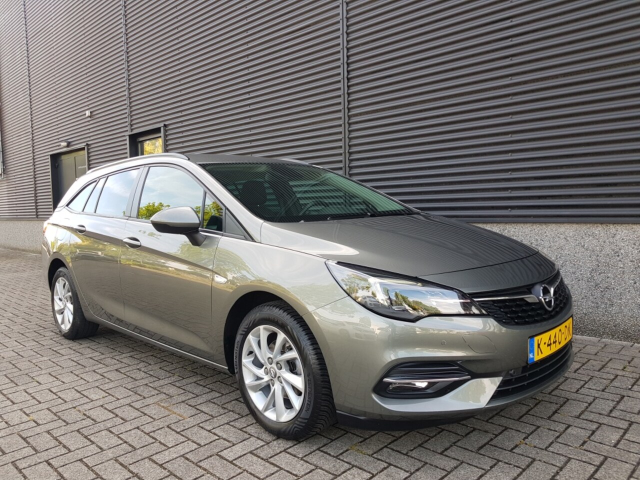 Opel Astra Sports Tourer - 1.2 Edition 1.2 Edition