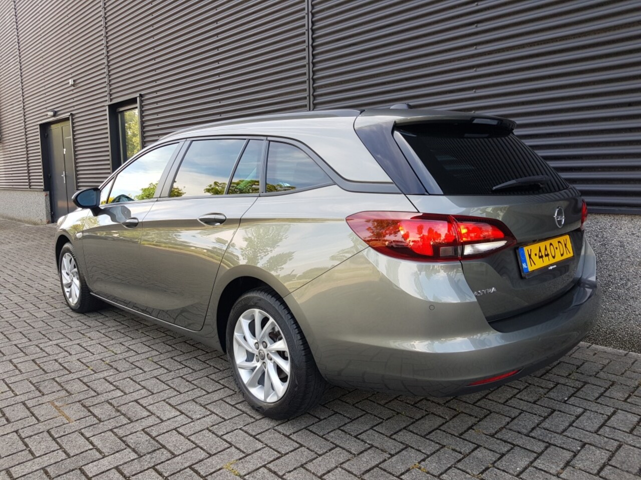 Opel Astra Sports Tourer - 1.2 Edition 1.2 Edition