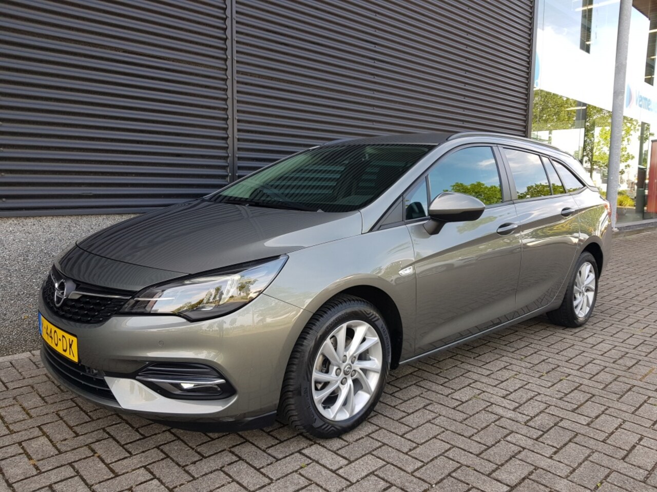 Opel Astra Sports Tourer - 1.2 Edition 1.2 Edition