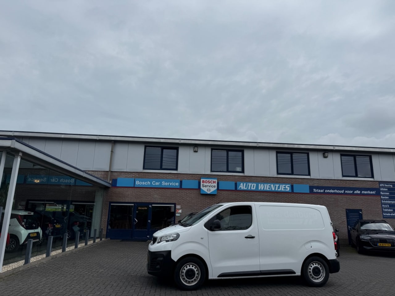 Peugeot Expert - 1.5 BlueHDI 75kw | Premium 3-Pers | Airco | Cruise - AutoWereld.nl