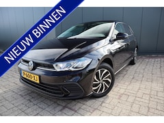 Volkswagen Polo - 1.0 TSI Life Virtual cockpit Apple Carplay pdc voor/achter Etc