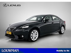 Lexus IS - 300h Edition | Premium Navigatie | Stuurwielverwarming | Lane Assist |