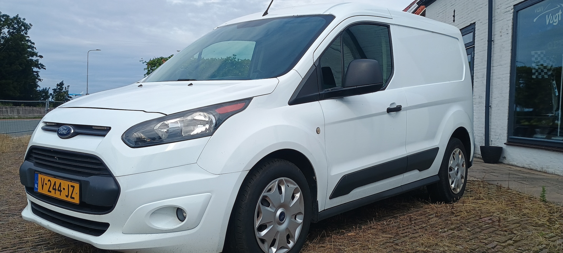 Ford Transit Connect - 1.5 TDCI L1 Ambiente - AutoWereld.nl