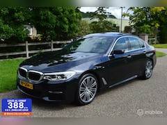 BMW 5-serie - G30 520D M-Sport / Hud / Schuifkanteldak / LED