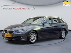 BMW 3-serie Touring - 316d High Executive * LEER * AUTOMAAT * PARKEERSENSOREN