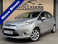 Ford Fiesta - 1.4 Ghia AUTOMAAT/AIRCO/PARKEERSNSR/15"LV/NAP