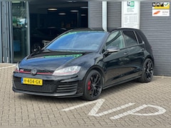 Volkswagen Golf - 2.0 TSI GTI Performance/230 PK/NAVI/XENON/NETTTE STAAT